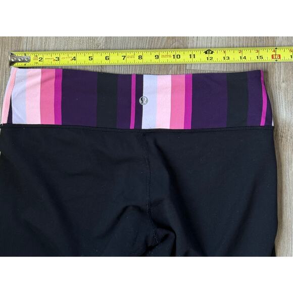 Lululemon‎ Wunder Under Crop  in Black / Stripe Bleached Coral Size 10 - Picture 7 of 9
